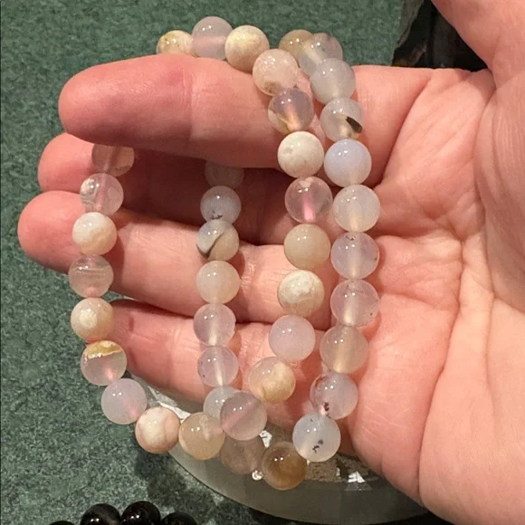 Agate bracelets & obelisk bundle - Picture 3 of 7